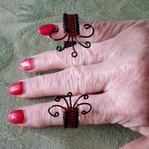 HANDMADE Unique Adjustable Wire Bracelet - Picture 2 of 4